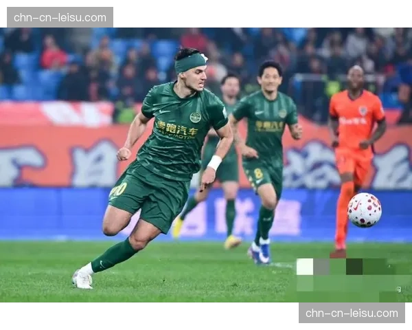 第87分钟，青岛海牛外援康瓜劲射破门，将比分改写为1-1。